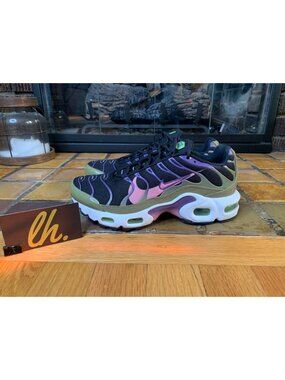 Youth 4.5 Nike Air Max Plus “Black Canyon Purple” Athletic Running Shoes DX3093-